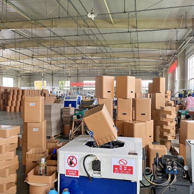 Square paperboard fiber drum production workshop